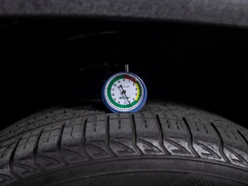 Used 2019 Toyota RAV4 Limited image 41