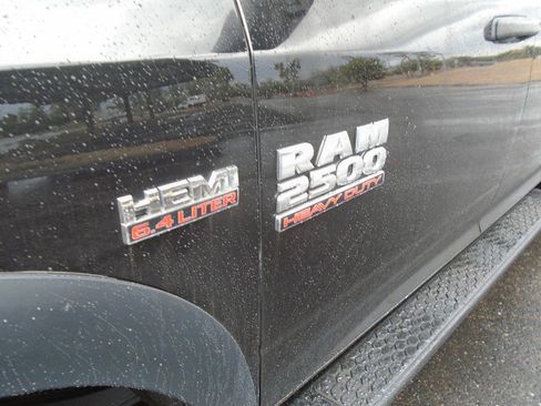 Used 2017 RAM 2500 Tradesman w/ Chrome Appearance Group image 8