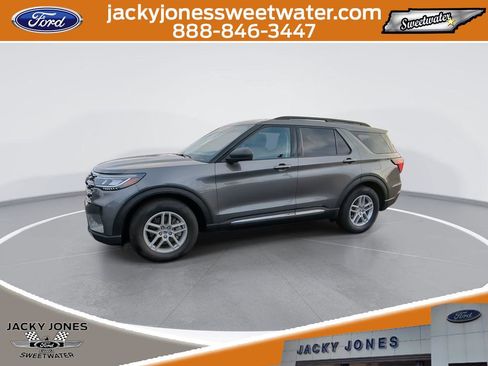 Certified 2025 Ford Explorer Active image 4