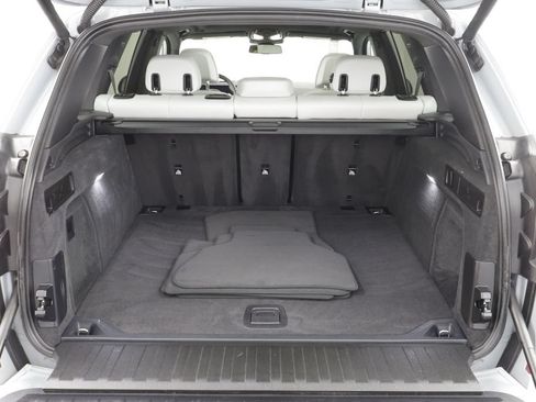 Used 2024 BMW X5 xDrive40i w/ M Sport Package AWD/4WD image 18