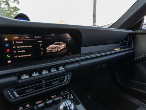 Certified 2024 Porsche 911 S/T image 40