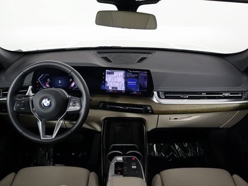 Certified 2023 BMW X1 xDrive28i w/ Convenience Package AWD/4WD image 8