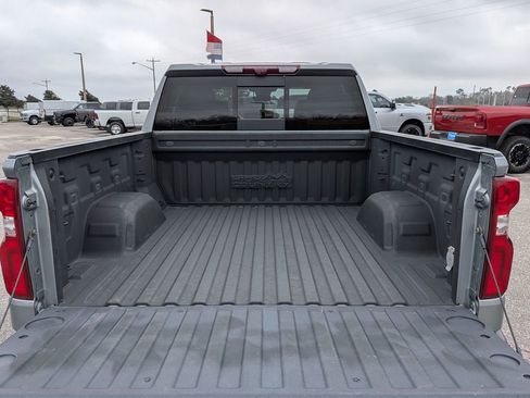 Used 2024 Chevrolet Silverado 1500 High Country w/ High Country Premium Package image 31