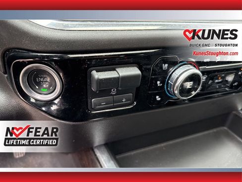 Used 2024 GMC Sierra 1500 SLT w/ SLT Premium Package AWD/4WD image 36