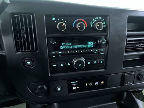 Used 2017 Chevrolet Express 2500 LS RWD image 20