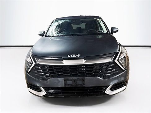 Used 2023 Kia Sportage LX image 2