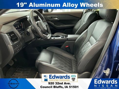 Used 2023 Nissan Rogue Platinum AWD/4WD image 29