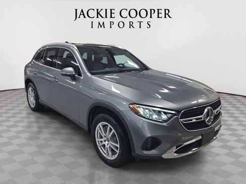 Certified 2023 Mercedes-Benz GLC 300 4MATIC image 3