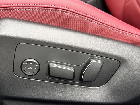 New 2026 BMW i5 eDrive40 w/ Premium Package image 30