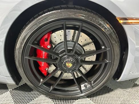 Used 2023 Porsche 911 Carrera GTS RWD image 13