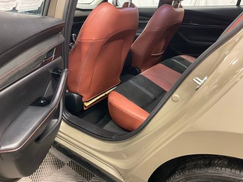 Used 2024 MAZDA MAZDA3 s image 24