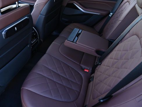 Certified 2025 BMW X5 xDrive40i image 9