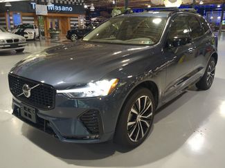 Used 2025 Volvo XC60 B5 Plus AWD/4WD video 1