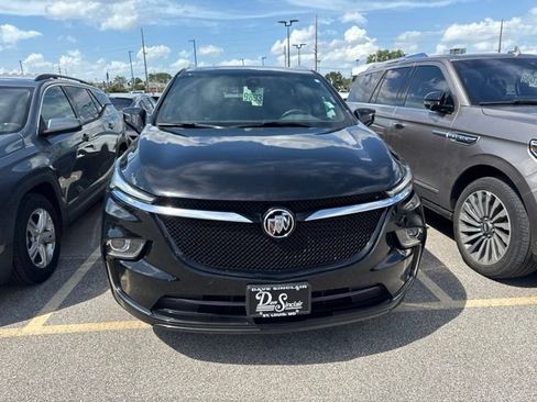 Used 2024 Buick Enclave Essence w/ Sport Touring Edition FWD image 3