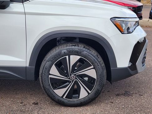 New 2026 Volkswagen Taos SE AWD/4WD image 29
