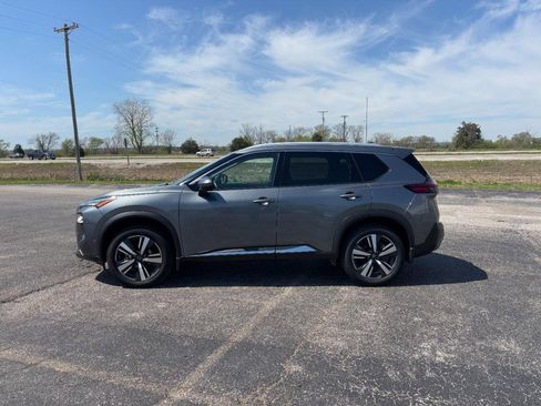 Used 2023 Nissan Rogue SL w/ SL Premium Package AWD/4WD image 2