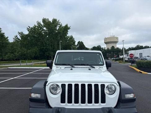 Used 2020 Jeep Gladiator Sport w/ Quick Order Package 24S AWD/4WD image 11