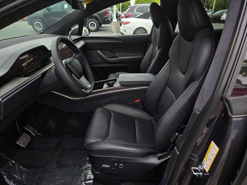 Used 2024 Tesla Model X AWD/4WD image 18