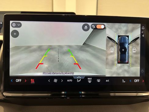 Used 2025 Ford Expedition Active image 67