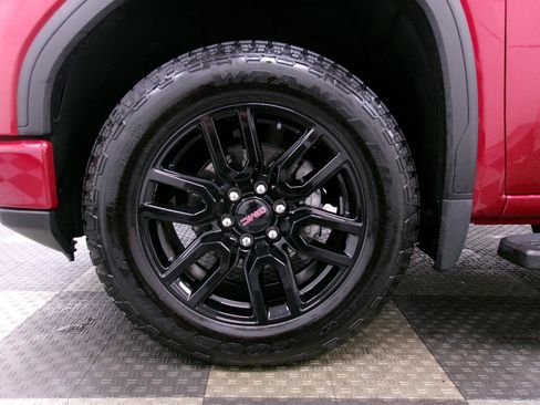 Used 2024 GMC Sierra 1500 Elevation w/ LPO, Elevation Black Package AWD/4WD image 16