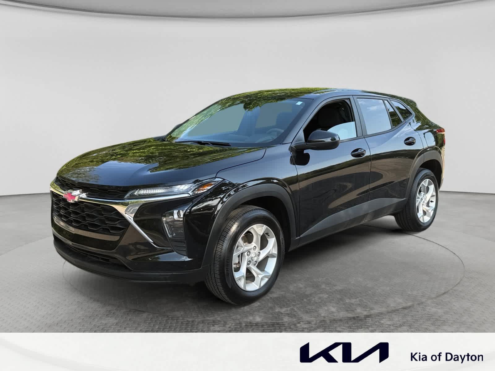 Used 2026 Chevrolet Trax LS w/ LS Convenience Package FWD image 1