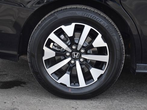 Certified 2026 Honda Odyssey EX-L image 40