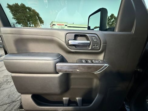 Used 2022 Chevrolet Silverado 2500 LTZ w/ LTZ Plus Package AWD/4WD image 26