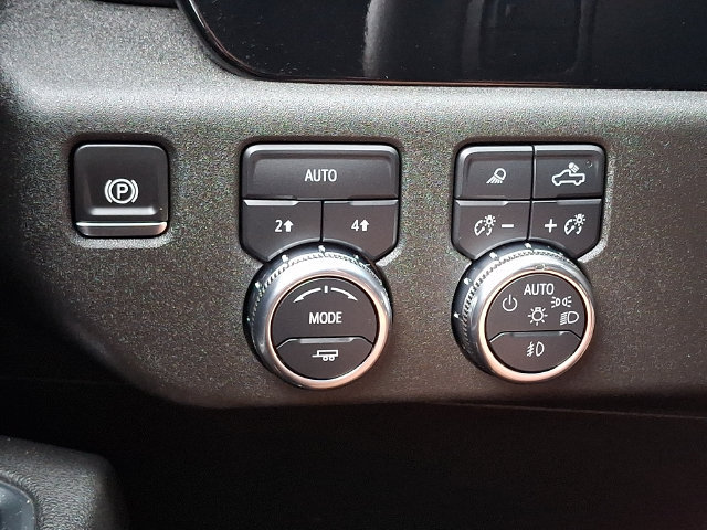 Used 2025 GMC Sierra 1500 SLT AWD/4WD image 25
