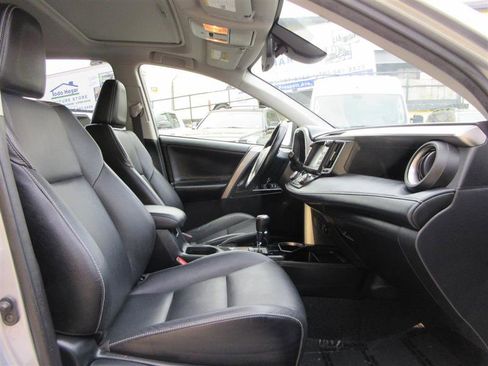 Used 2018 Toyota RAV4 Limited w/ Advanced Technology Package AWD/4WD image 34