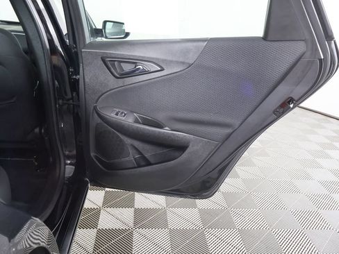 Used 2025 Chevrolet Malibu LT FWD image 23