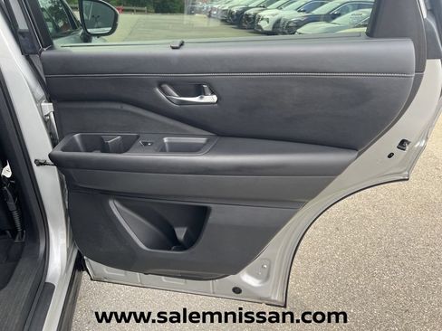 Certified 2023 Nissan Pathfinder SL w/ SL Premium Package AWD/4WD image 25