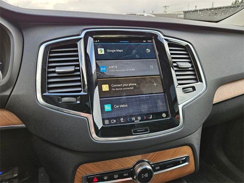 Used 2023 Volvo XC90 B6 Plus w/ Protection Package Premier image 10