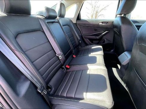 Used 2024 Volkswagen Jetta SE FWD image 25