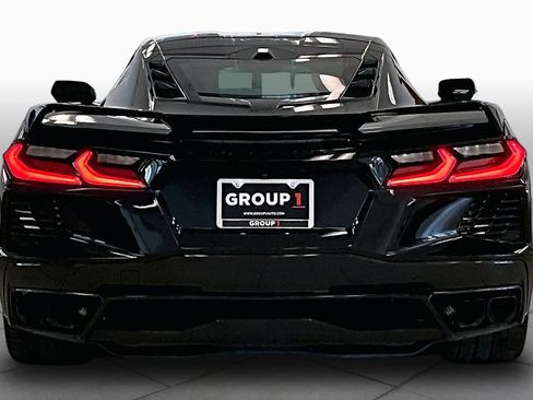 Used 2024 Chevrolet Corvette Stingray Premium Cpe w/ Z51 Performance Package RWD image 4