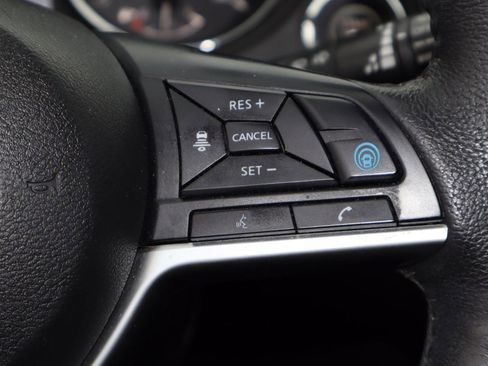 Used 2020 Nissan Rogue SL FWD image 13