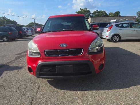 Used 2012 Kia Soul + w/ Audio Pkg FWD image 1