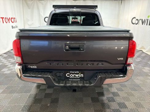Used 2017 Toyota Tacoma TRD Off-Road w/ Tow Package (A/T) AWD/4WD image 7