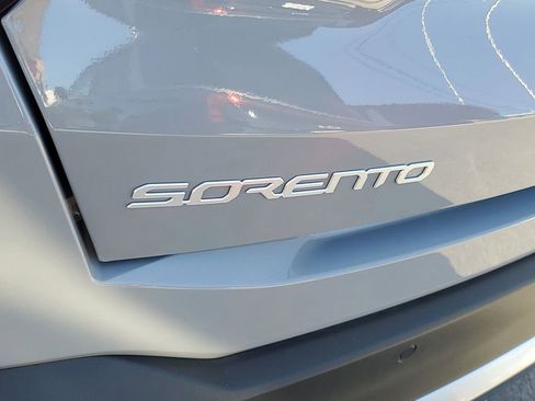 New 2026 Kia Sorento S image 28