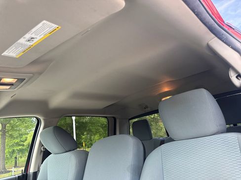 Used 2019 RAM 1500 Classic SLT AWD/4WD image 30