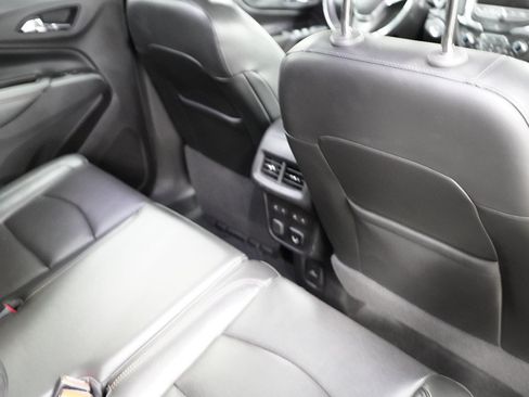 Used 2018 Chevrolet Equinox Premier FWD image 20