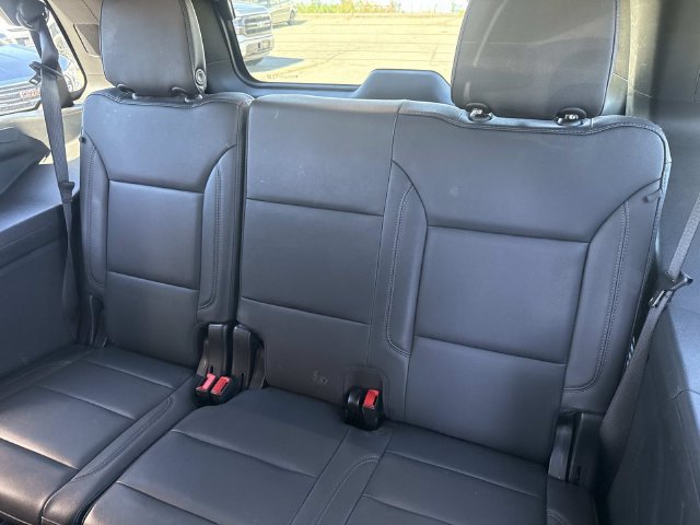 Used 2025 Chevrolet Tahoe LT AWD/4WD image 16