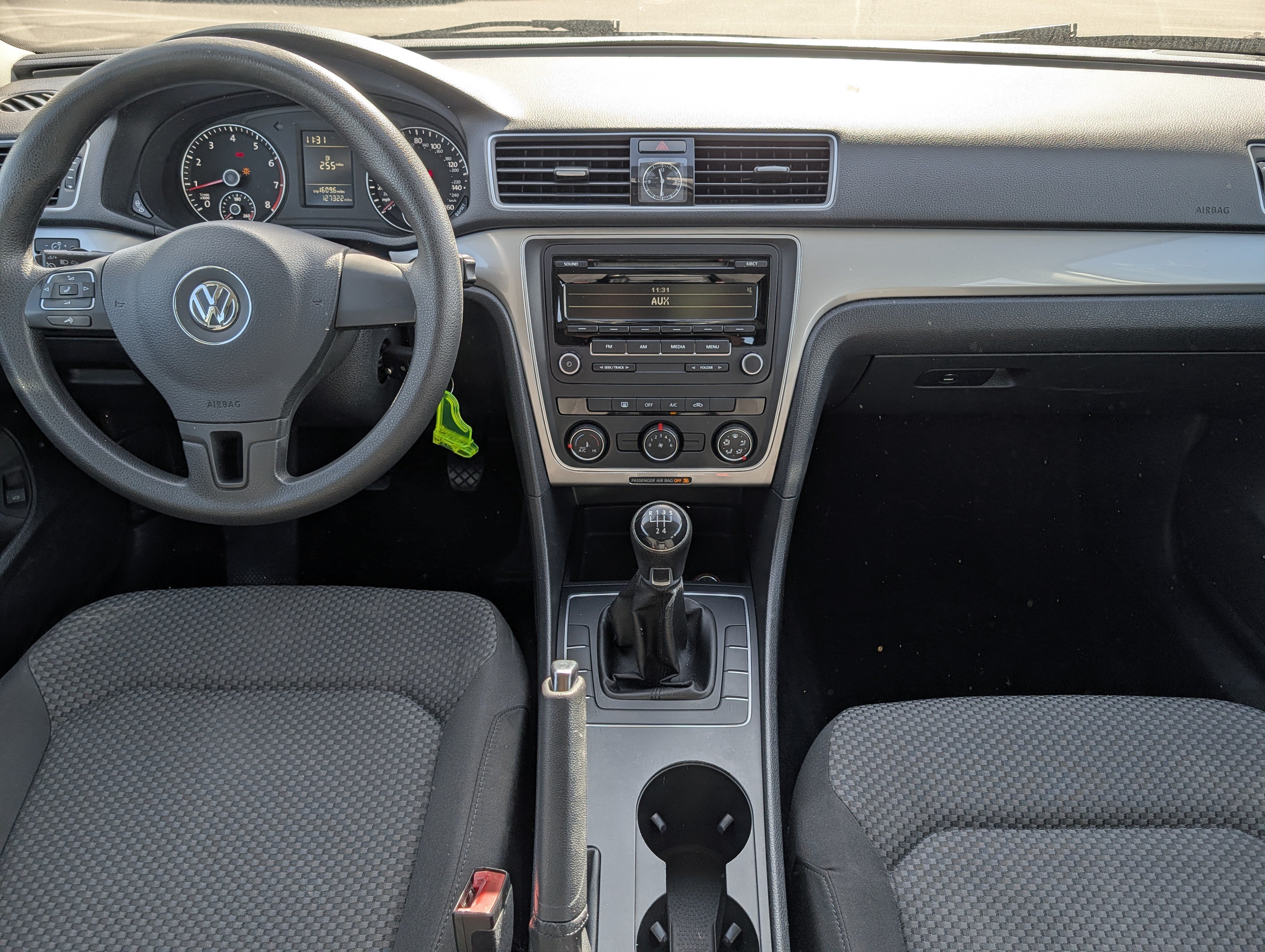 Used 2013 Volkswagen Passat 2.5 S FWD image 13
