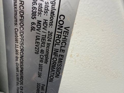 Used 2024 GMC Sierra 3500 Pro w/ Convenience Package image 26