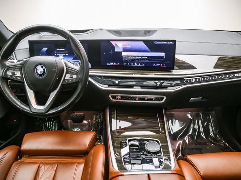 Used 2024 BMW X5 xDrive50e w/ Premium Package AWD/4WD image 13