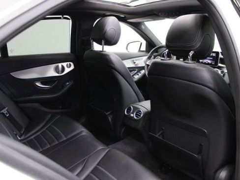 Used 2015 Mercedes-Benz C 400 4MATIC image 32