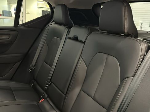 Used 2026 Volvo XC40 B5 Ultra w/ Protection Package Premier image 26