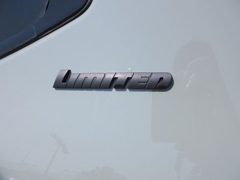 Used 2024 Toyota Tundra Limited w/ TRD Off-Road Package AWD/4WD image 7