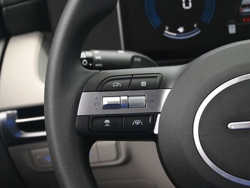 New 2026 Hyundai Tucson SE image 13