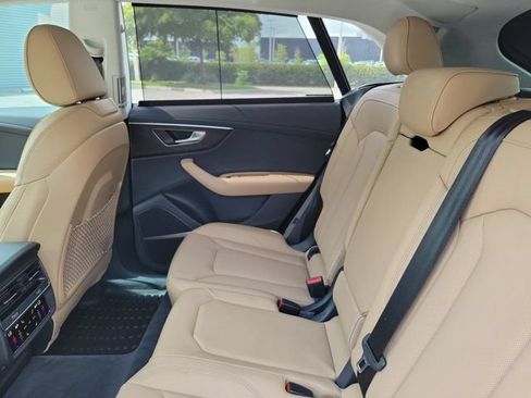 Certified 2025 Audi Q8 Prestige w/ Prestige Package AWD/4WD image 11