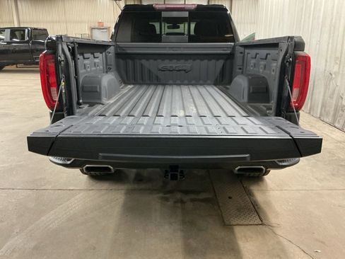 Used 2019 GMC Sierra 1500 AT4 w/ AT4 Premium Package image 7